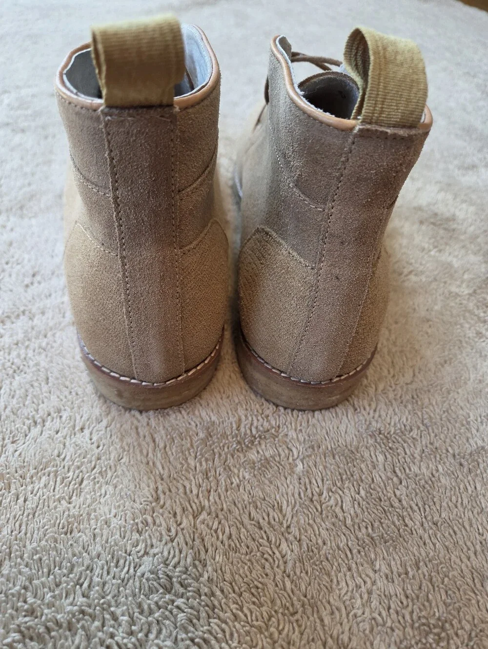 Topman Men's Light Tan Suede Chukka Boots - Picture 2 of 4